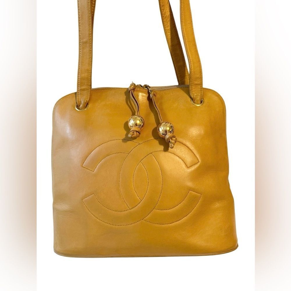 Chanel light brown tote - Picture 6 of 16
